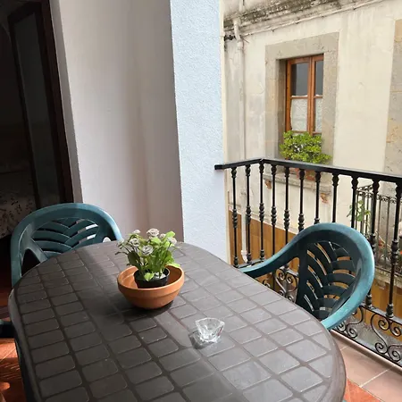 Apartament Con Ascensor - 3 En Centro De Tossa