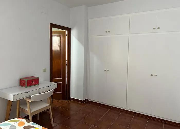 Old Town 100m From - 3 Bedrooms * טוסה דה מאר